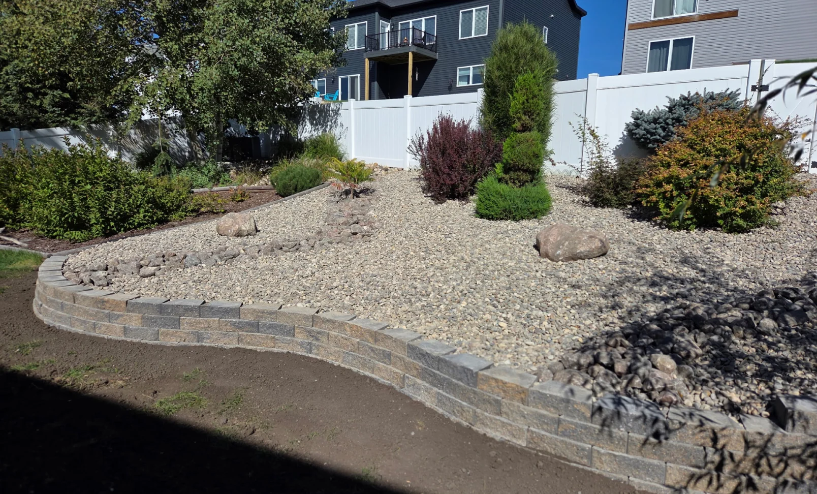 Edinger Landscaping hero image1